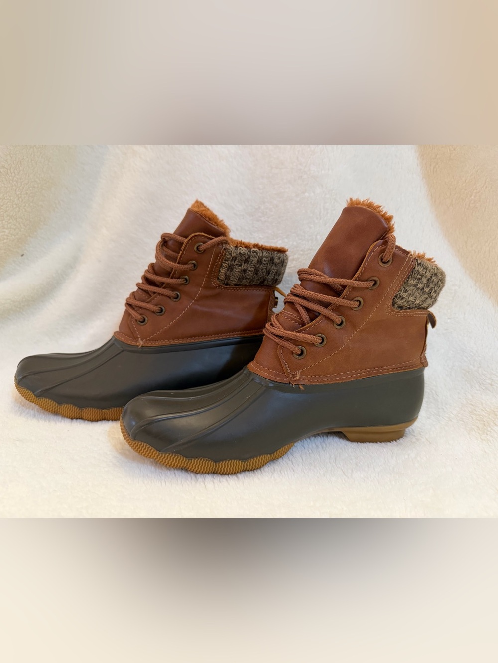 Steve Madden Women’s Duck Boots Size 7 Brown Faux Fur Lined Lace Up Winter Rain